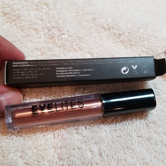 Eyelites Metallic Eyeshadow in St. Barts - Picture 2 of 6